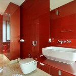 Бордовый цвет в ванной комнате